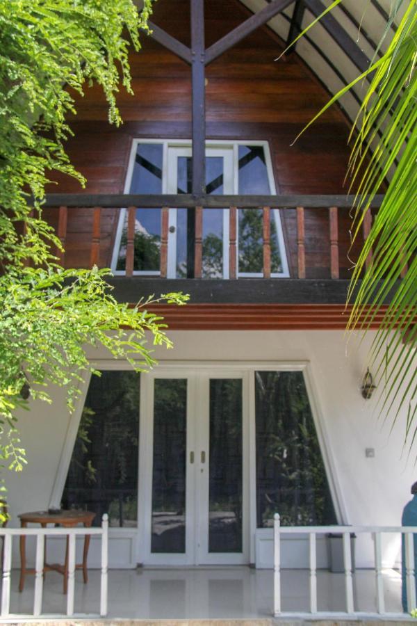 A Pousada Lucky'S Gili Air Exterior foto