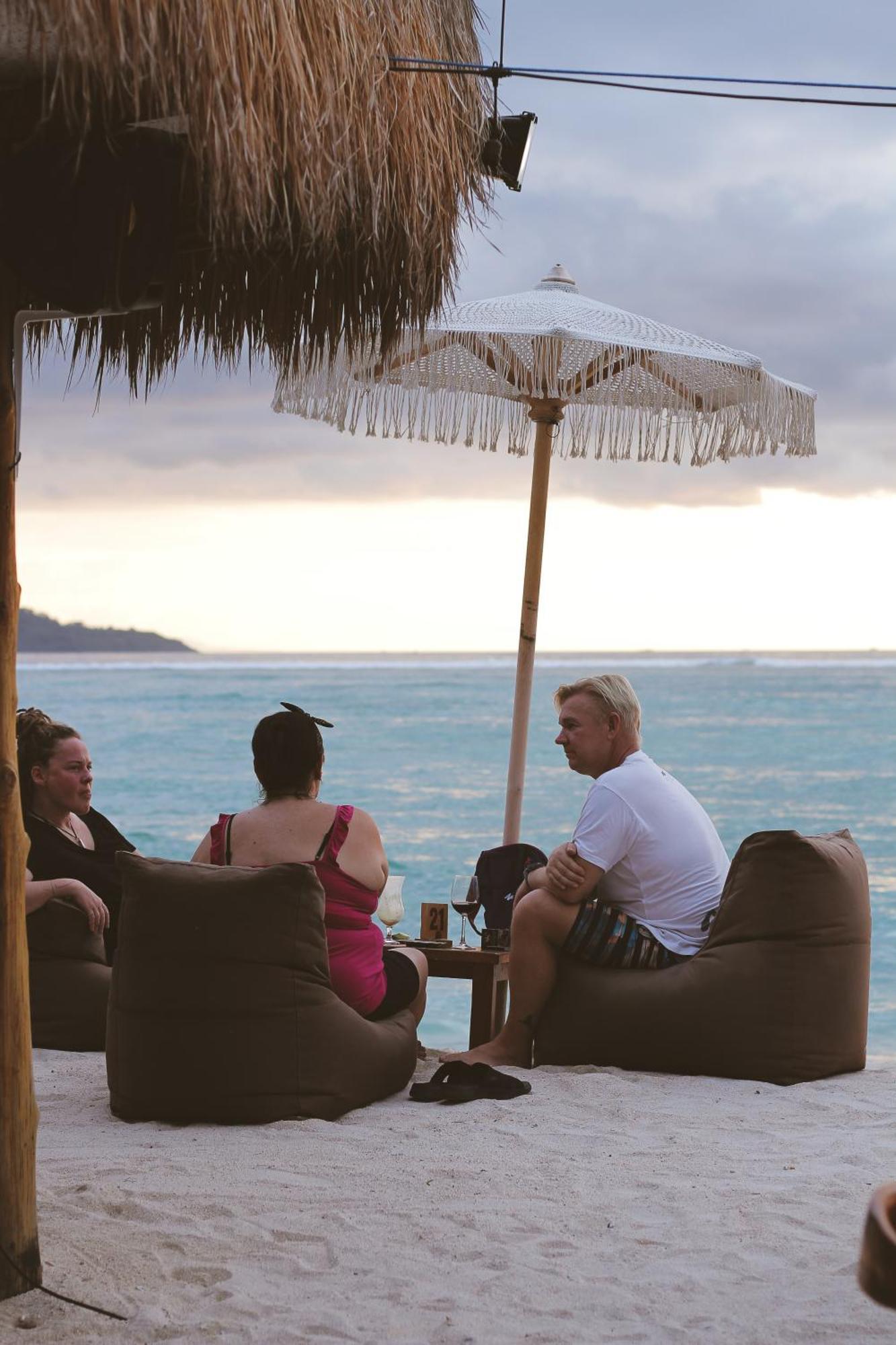 A Pousada Lucky'S Gili Air Exterior foto