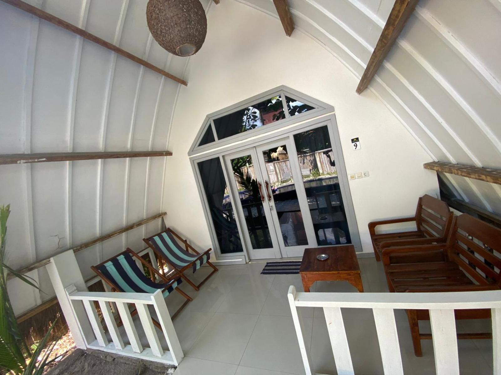 A Pousada Lucky'S Gili Air Exterior foto