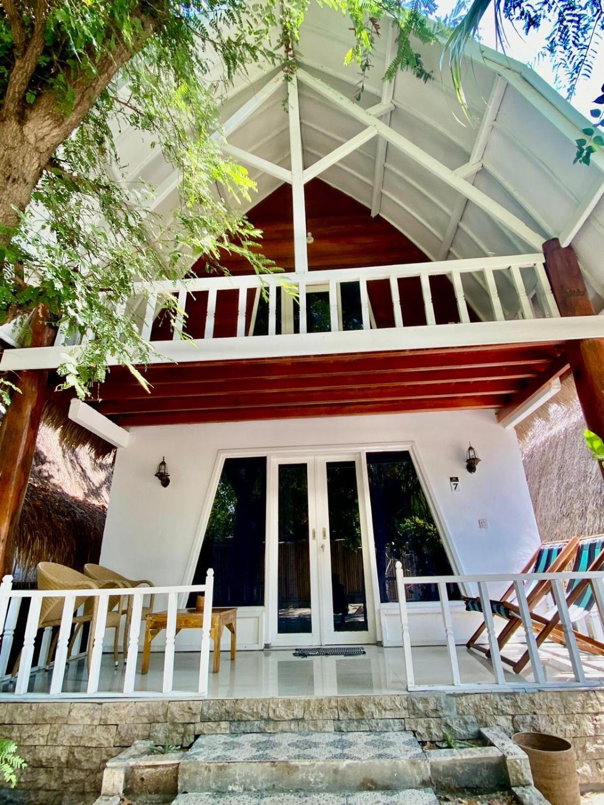 A Pousada Lucky'S Gili Air Exterior foto